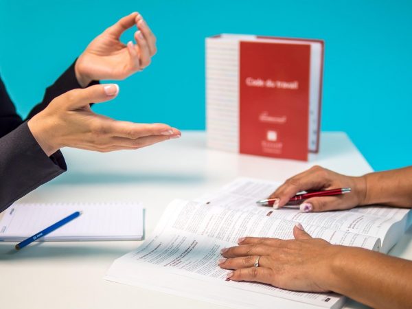 Kies altijd voor een letselschadespecialist die meer dan 10 jaar ervaring heeft. Dit helpt onder andere bij het onderhandelen met de verzekeraar van de tegenpartij.
